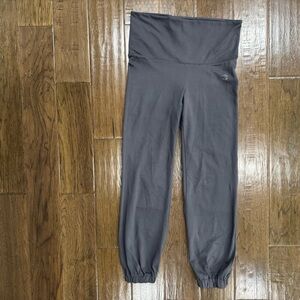 Aerie Gray Leggings with Relaxed Fit and Soft Material